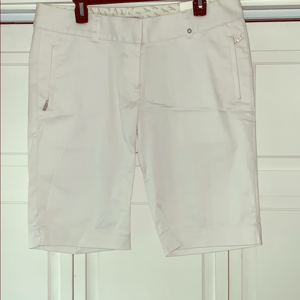 Calvin Klein Golf Women’s shorts size 16 NWT
